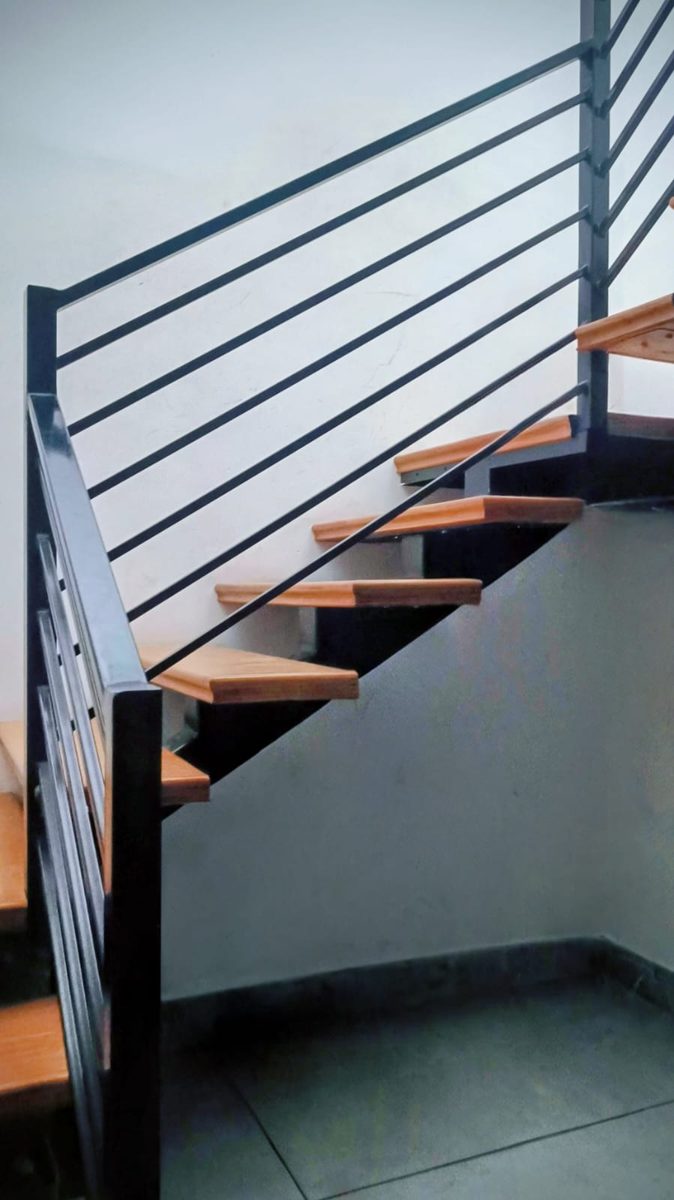 Custom staircase railing